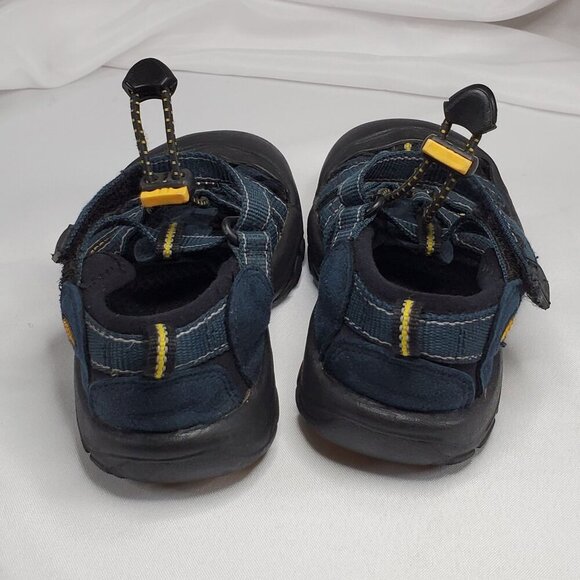 Keen Little Kids Youth Newport H2 Closed Toe Sandals Size 10 Navy & Yellow Shoes - Picture 8 of 10